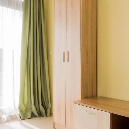 апартамент и студио фантазия - Life Apartment *